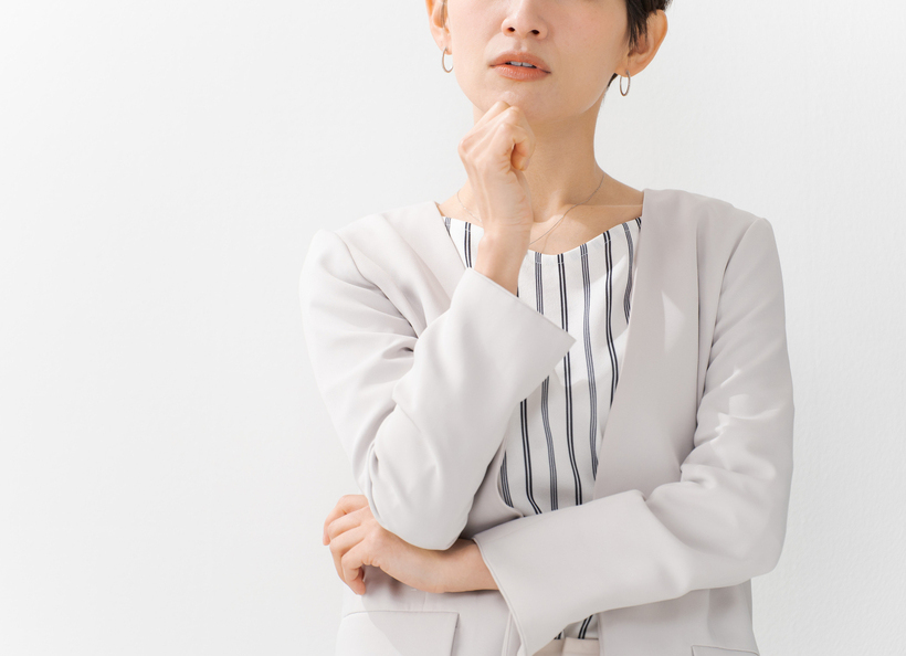 考えている画像