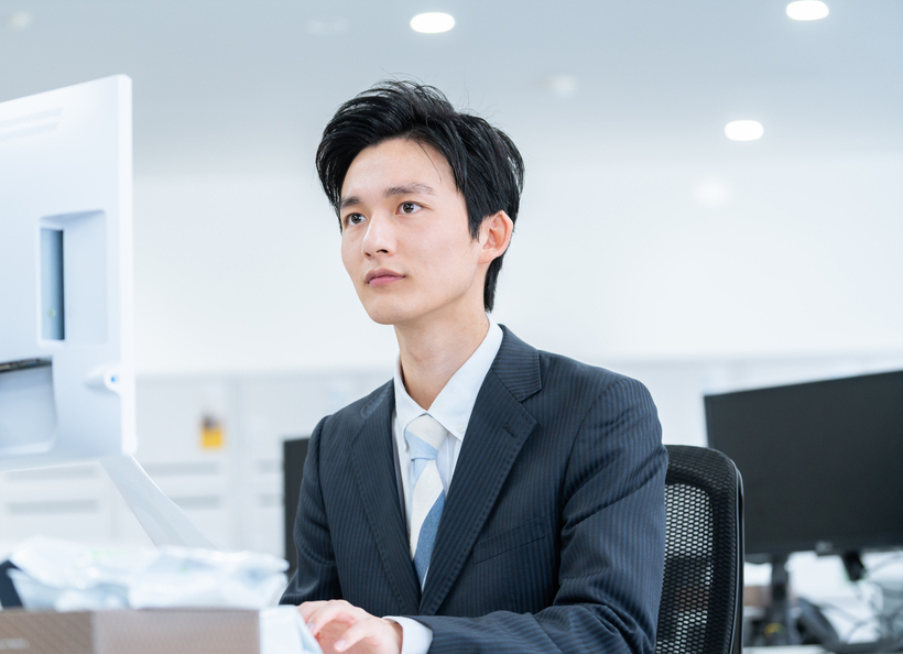 仕事をしている画像