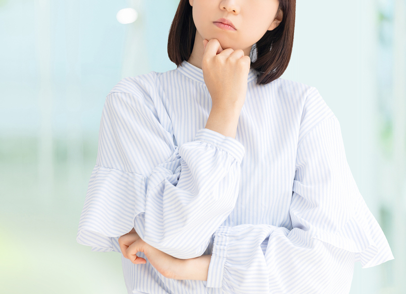 考えている画像