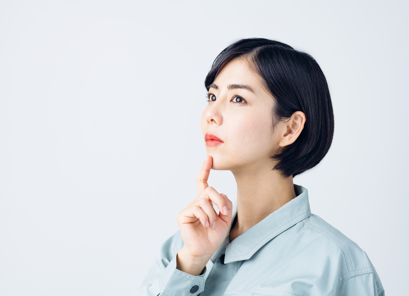 考えている画像