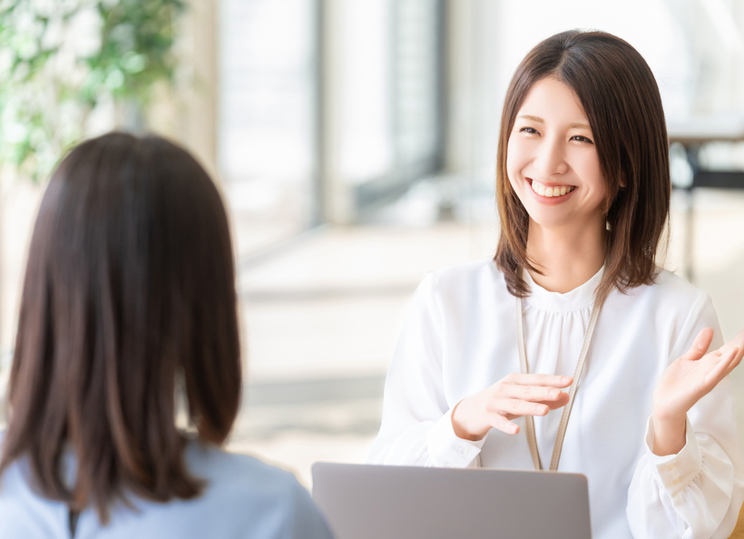 面談をしている画像