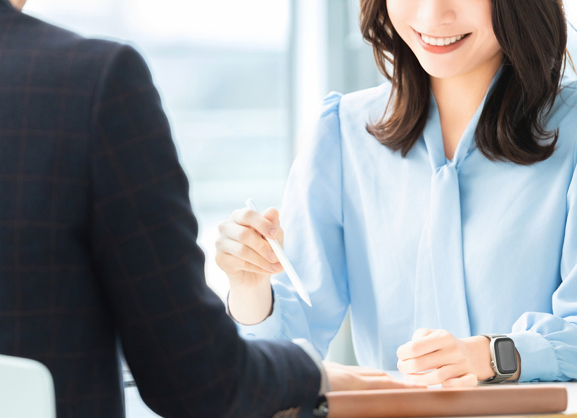 相談をしている画像