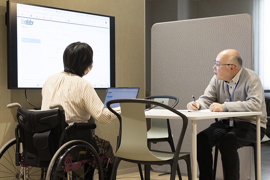 社内会議の風景
