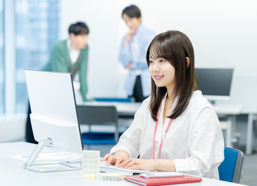 仕事をしている画像