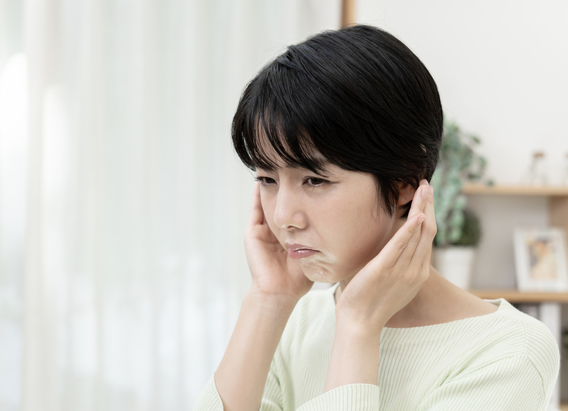 耳が聞こえない画像