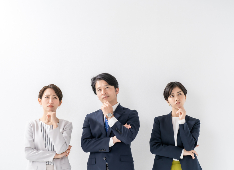考えている画像